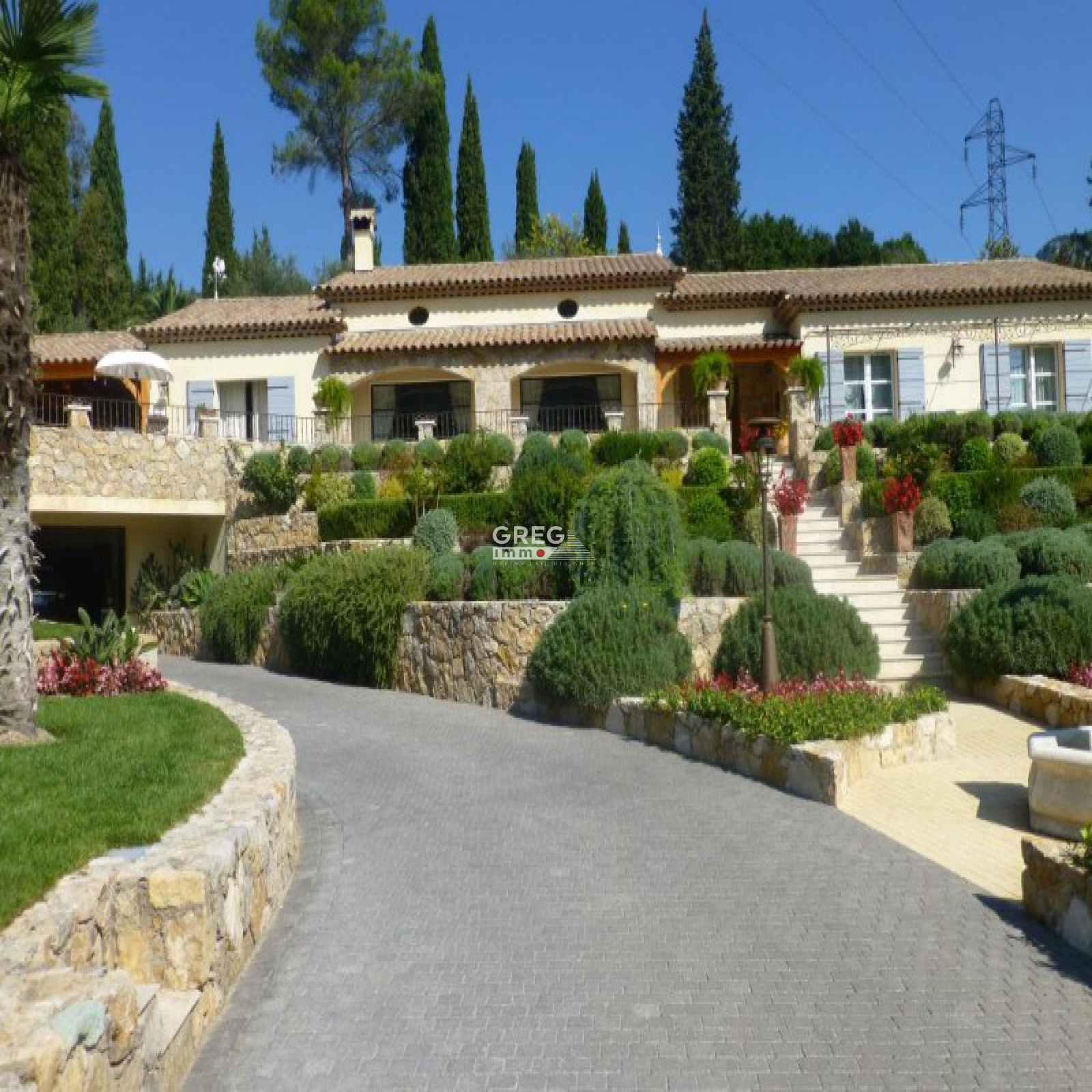 vente Très belle propriété récente dans l'arrière pays , Le BarsurLoup, Vue panoramique